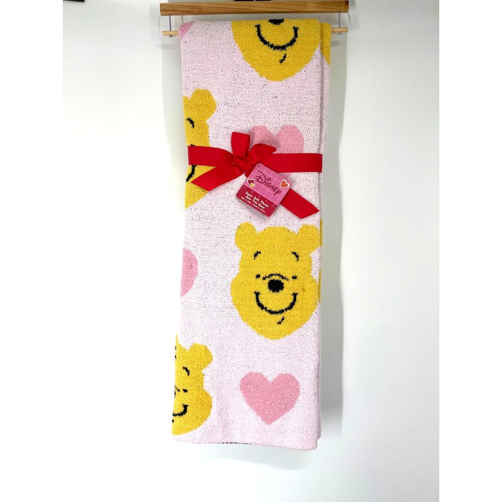 Disney Winnie the Pooh Super Soft Throw Blanket Pink Hearts 50 x 70 Valentine's